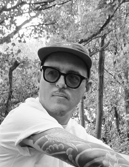 Hot Picks 002 - Electric Communion